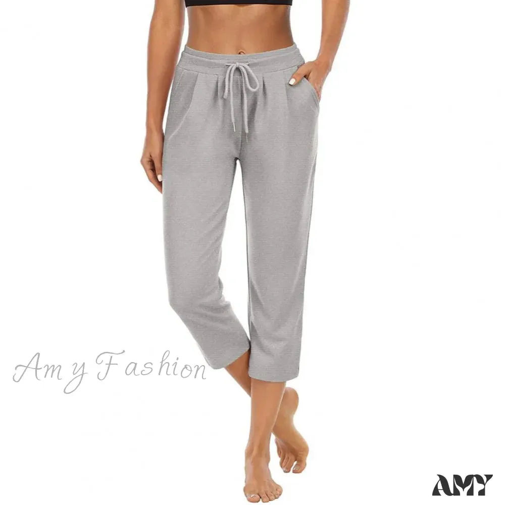 Amy Fashion - Solid Color Capri Pants