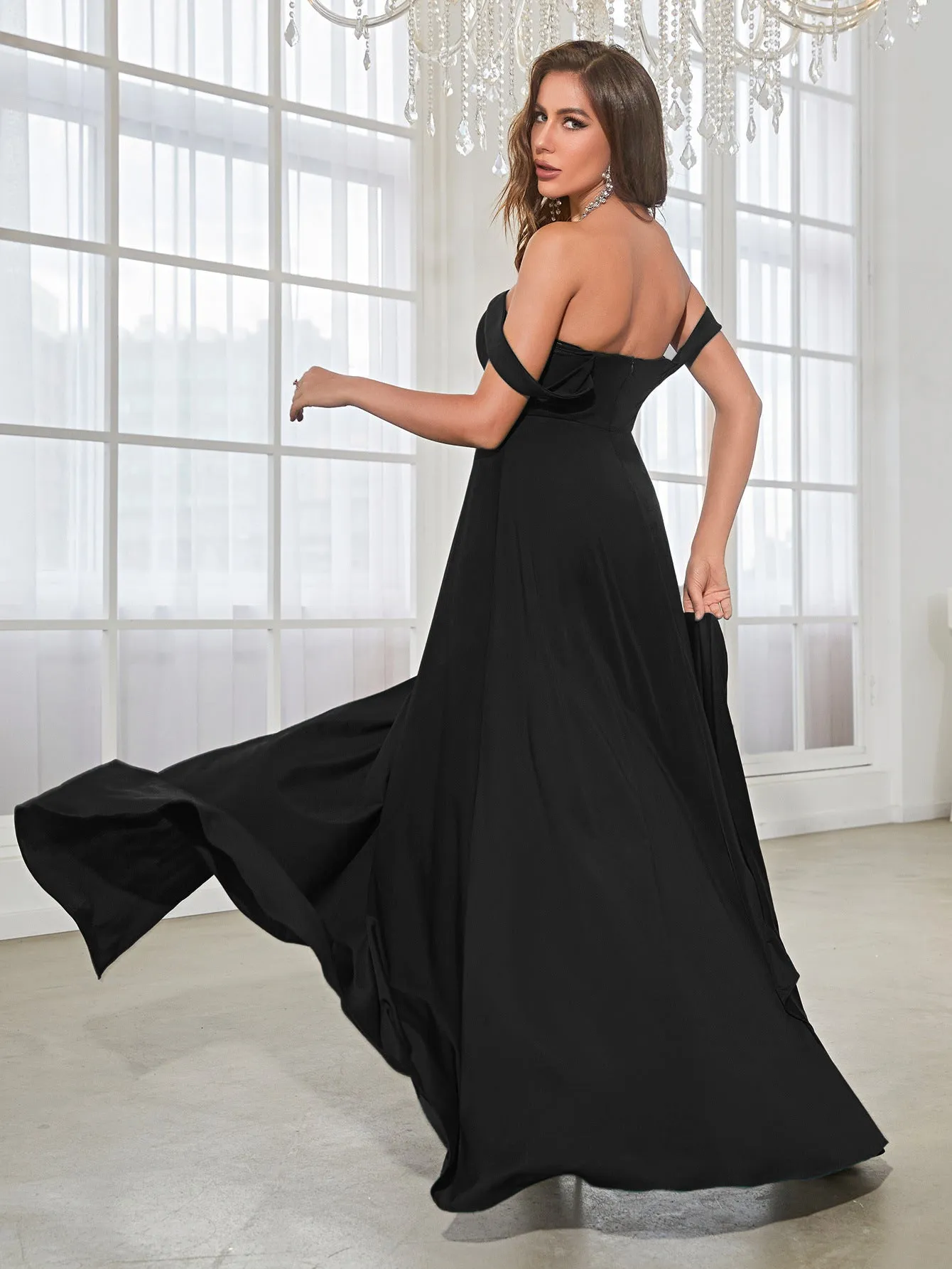 Black Strapless Formal Sleeveless Gown