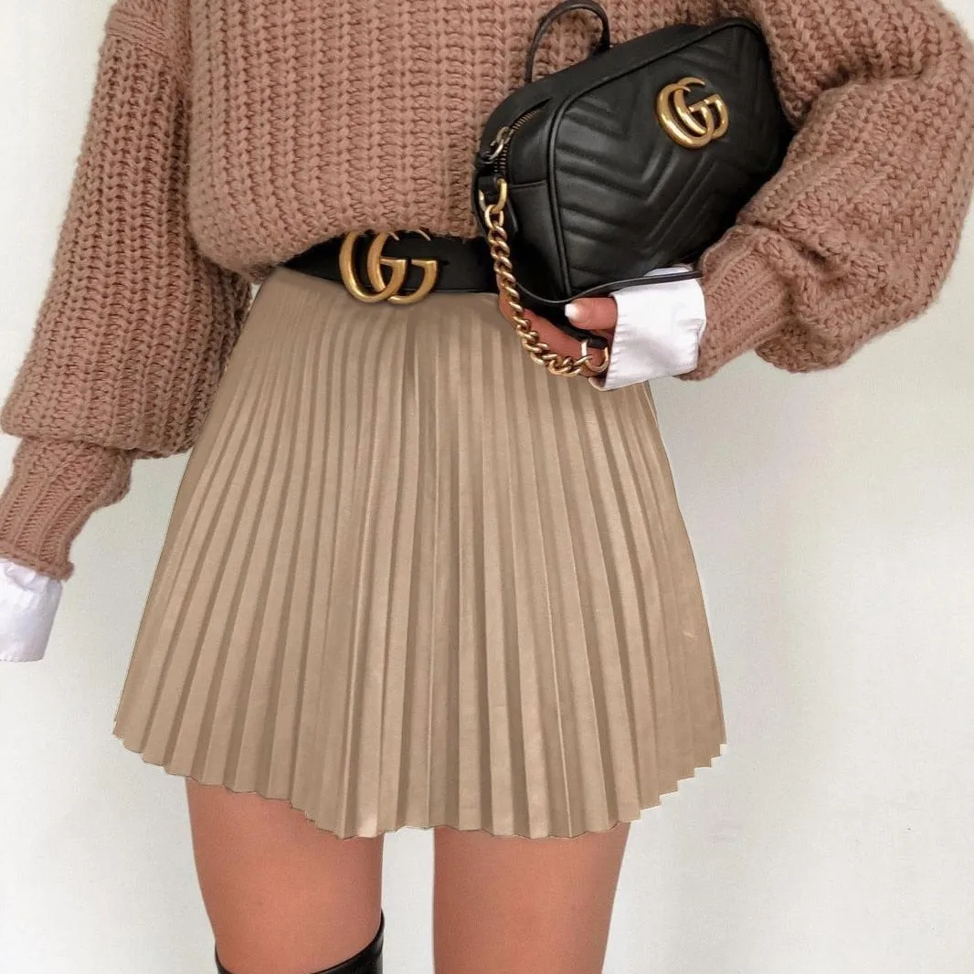 Chic Pleated Mini Skirt