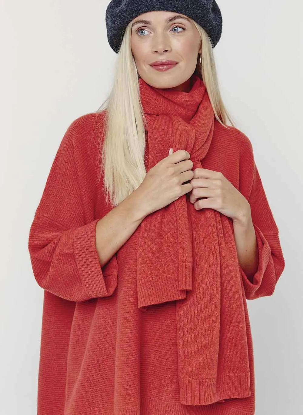 Classic Cashmere Scarf - Red