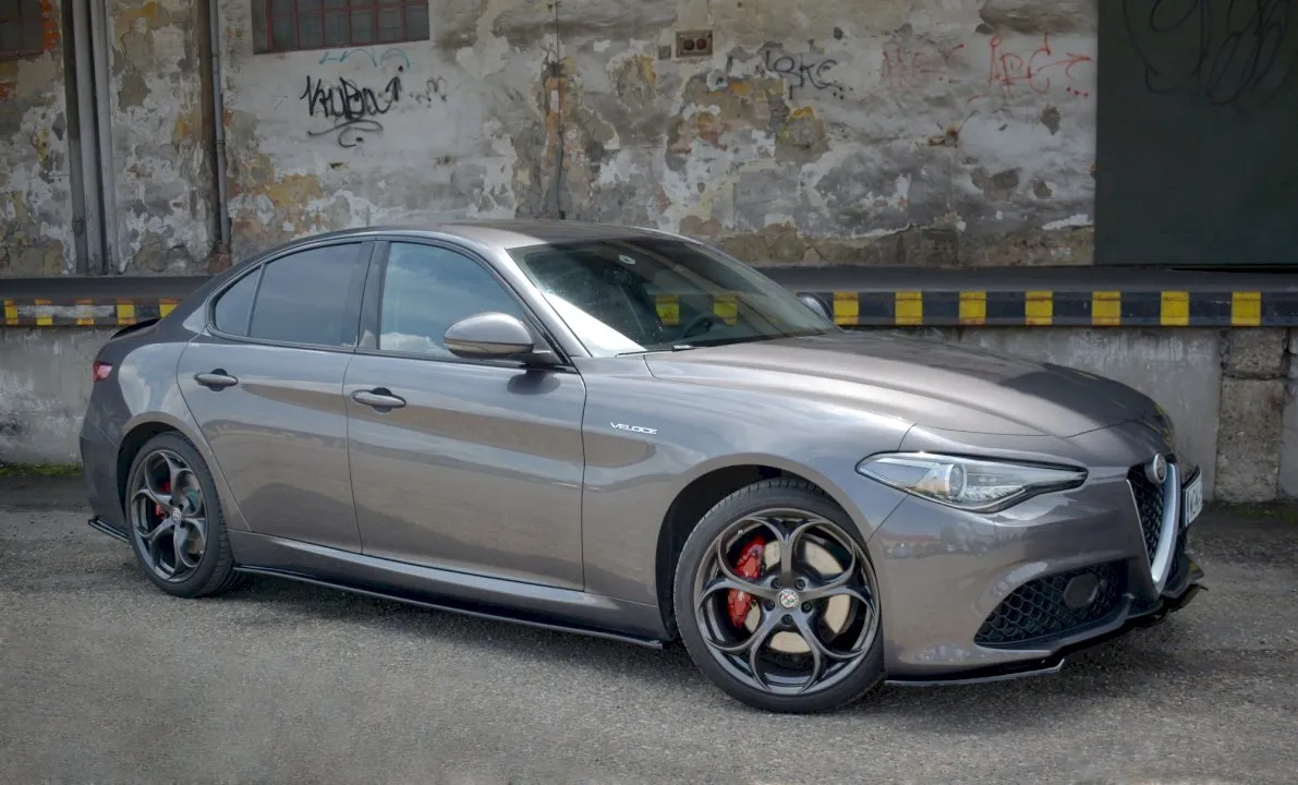 Maxton Design - SIDE SKIRTS DIFFUSERS ALFA ROMEO GIULIA VELOCE (2015-2019)