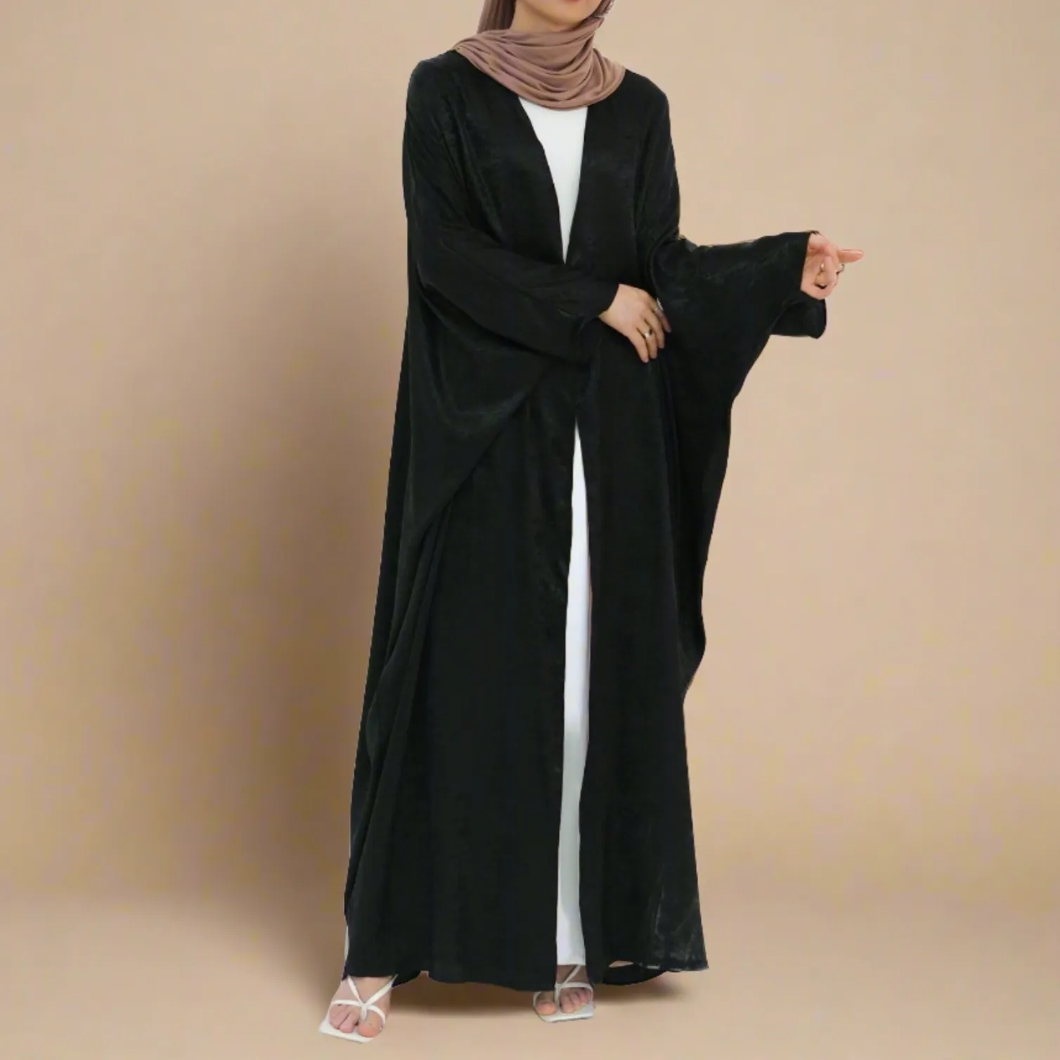 Midnight Moonlight: Dubai Batwing Abaya Kaftan