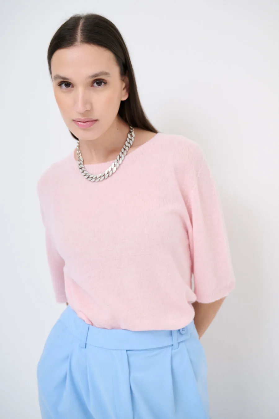 Short-sleeve cashmere knit sweater with crew neck wholesale