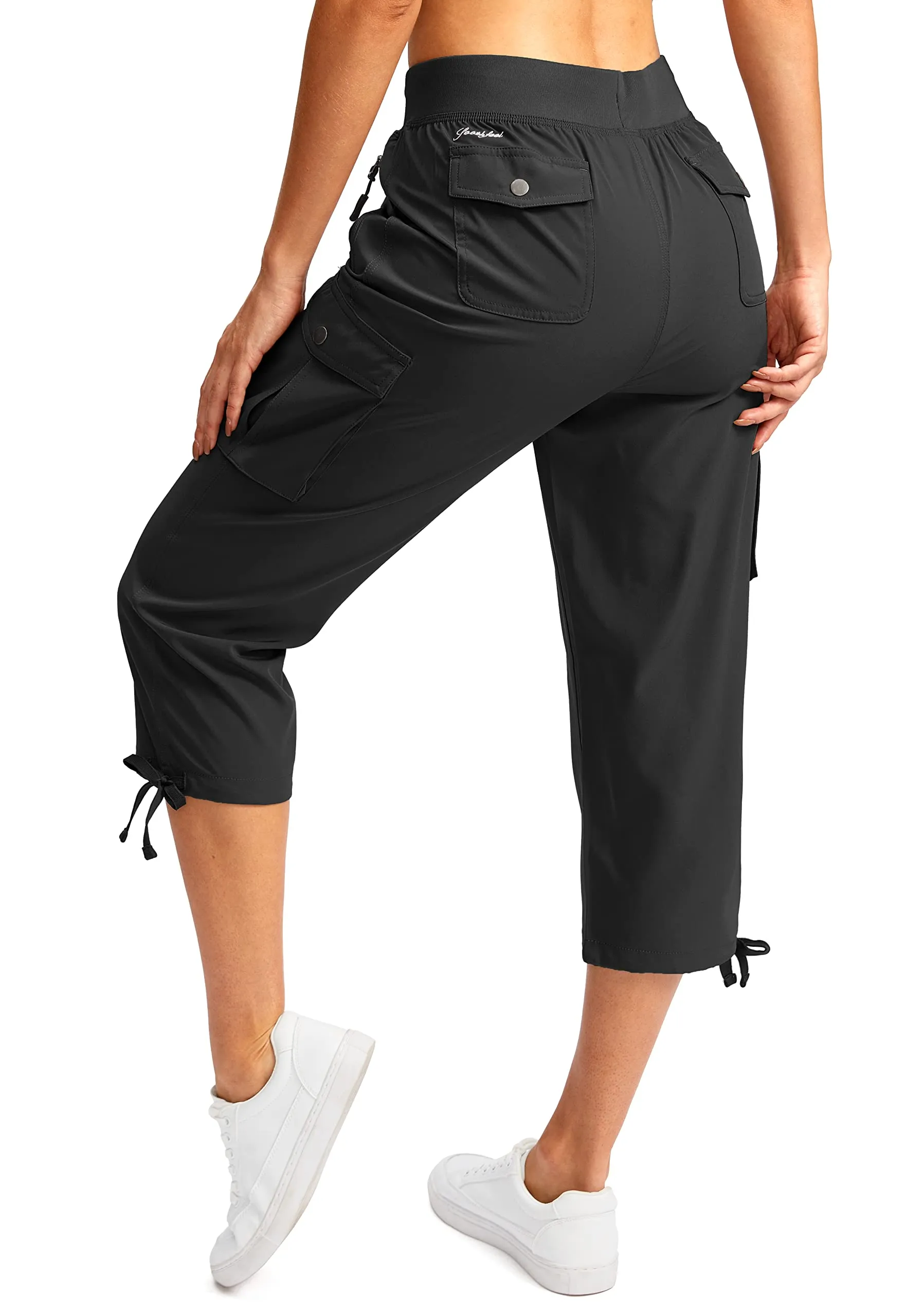 Soothfeel Women's Cargo Capris Pants with 6 Pockets Lightweight Quick Dry Travel Hiking Summer Pants for Women Casual (Black, L)